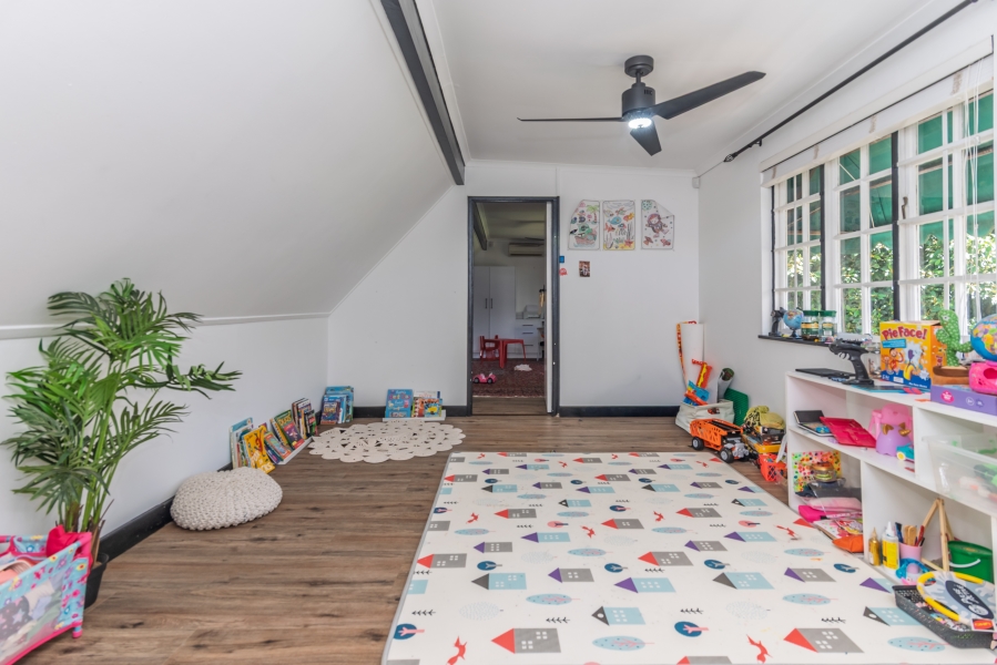 4 Bedroom Property for Sale in Rondebosch Western Cape